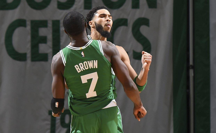 是靠一两个 是靠一两个