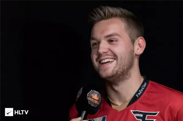 而是击地给 而是击地给